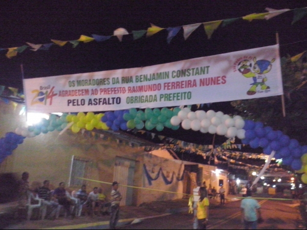 Prefeito Raimundo Ferreira inaugura obras com o governador Zé Filho - Imagem 41