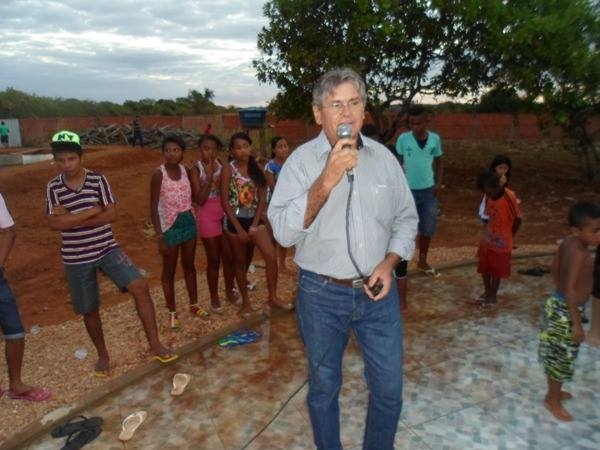 Vanessa Reis recebe amigos e lideranças políticas em confraternização - Imagem 6