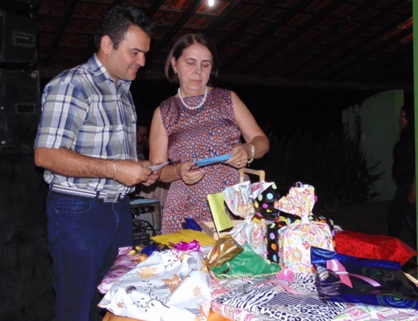 Prefeitura realiza 3ª Edição do Projeto Alfabetização Nota 10 em confraternização - Imagem 13