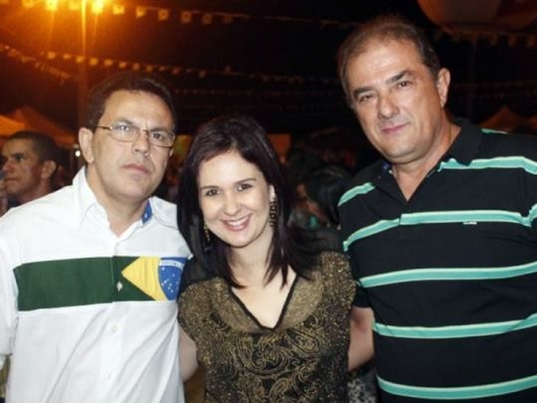 Prefeitura de Uruçuí comemora o Festejo de Santo Antonio com show de Paulynho Paixão - Imagem 7