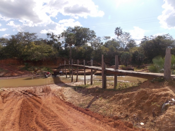 Prefeitura de São Francisco realiza empiçarramento em estradas de comunidades rurais - Imagem 2