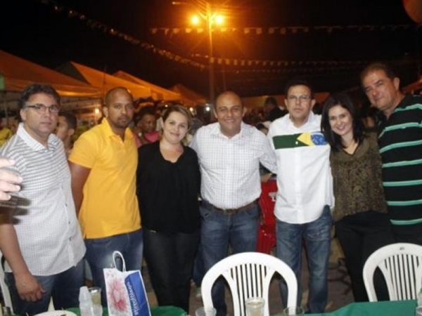 Prefeitura de Uruçuí comemora o Festejo de Santo Antonio com show de Paulynho Paixão - Imagem 8