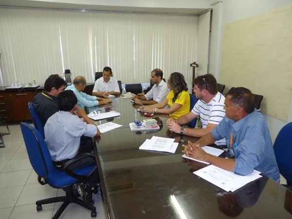 Comitiva de Ipiranga Reuniu-se com Diretor da Eletrobras Piaui - Imagem 14