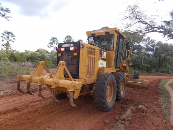 Prefeitura de São Francisco realiza empiçarramento em estradas de comunidades rurais - Imagem 6