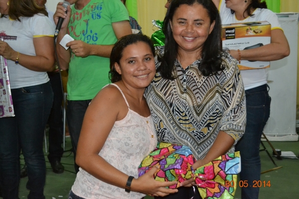 Multidão lota Festa das Mães feita pela Prefeitura de Boa Hora - Imagem 8
