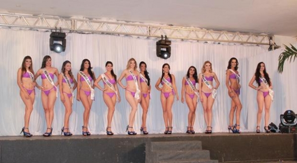 Verbiany Leal, candidata da cidade de Batalha, é eleita Miss Piauí 2014 - Imagem 8