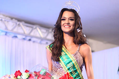 Verbiany Leal, candidata da cidade de Batalha, é eleita Miss Piauí 2014