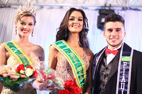 Verbiany Leal, candidata da cidade de Batalha, é eleita Miss Piauí 2014 - Imagem 17