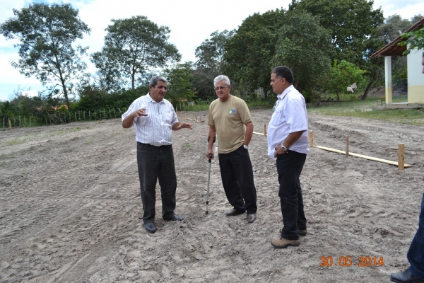 Prefeito Zé Resende visita novas obras que estão sendo iniciadas em Boa Hora - Imagem 10