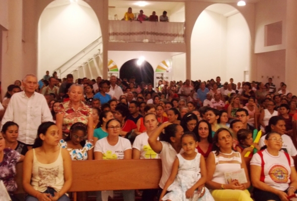 Igreja celebra dia de Corpos Christi  - Imagem 34
