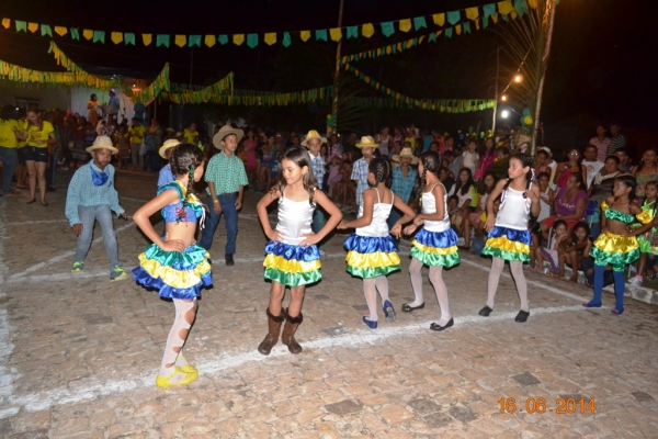 Prefeito Zé Resende prestigia grande arraiá da Escola Jose Prudêncio - Imagem 20