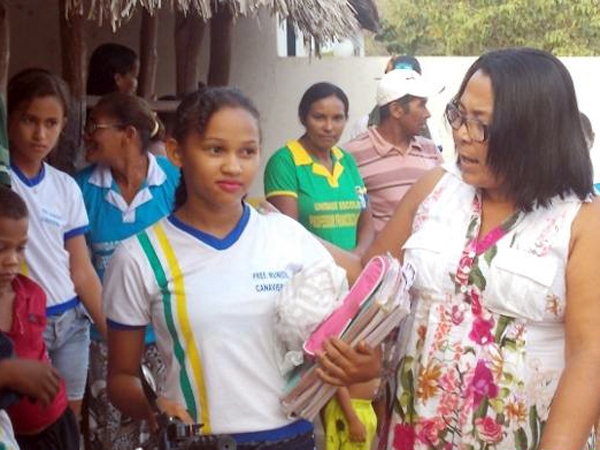 Prefeita Gadocha entrega bicicletas para alunos da Comunidade São Mateus - Imagem 7