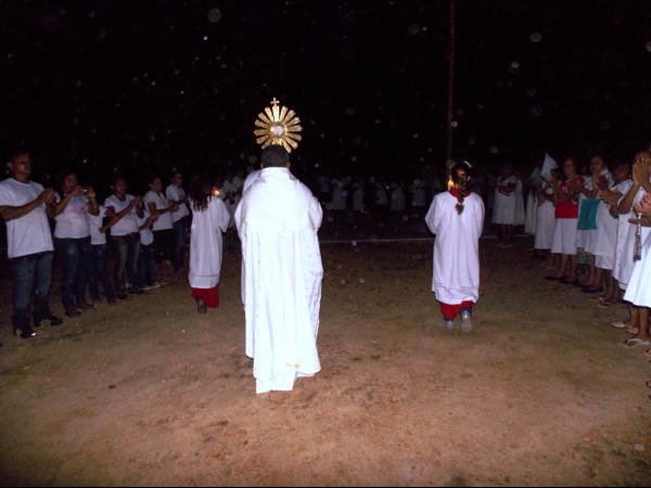 Igreja celebra dia de Corpos Christi  - Imagem 8