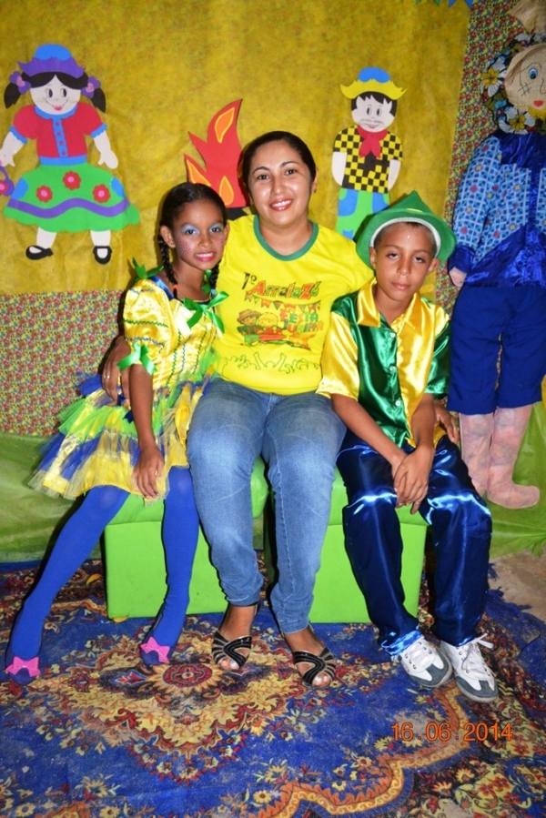 Prefeito Zé Resende prestigia grande arraiá da Escola Jose Prudêncio - Imagem 25