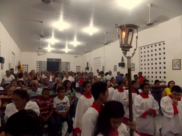Corpus Christi: Fiéis lotam a Matriz de Nossa Senhora da Conceição   - Imagem 3
