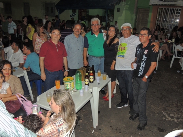 Toquinho faz o público cantar e se emocionar cantando clássicos da MPB - Imagem 16