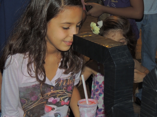 Público prestigia feira da CEEP com demonstrações práticas de física - Imagem 18