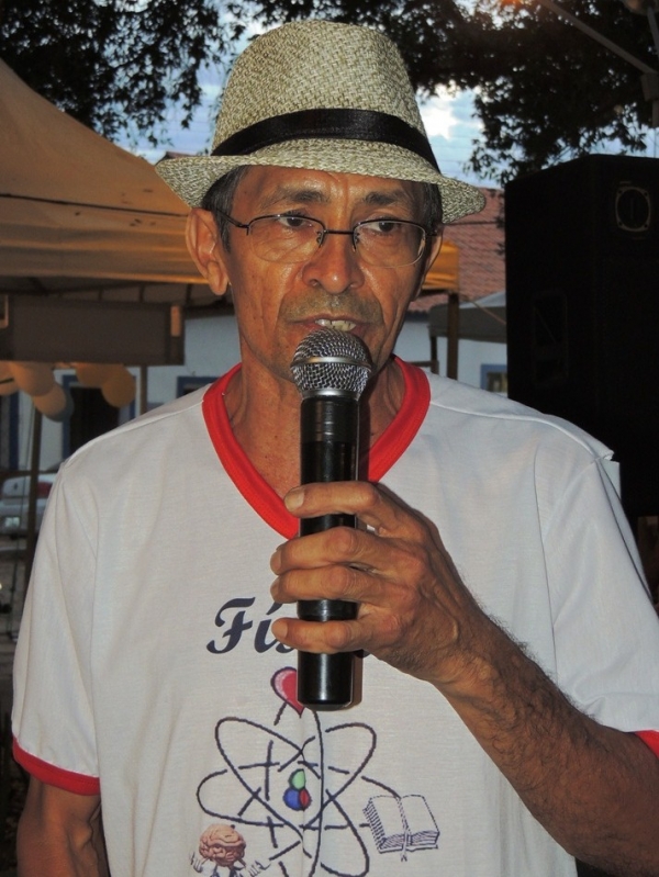 Público prestigia feira da CEEP com demonstrações práticas de física - Imagem 17