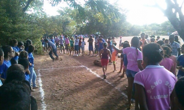 Fotos da  Gincana da Escola Municipal Manoel Francisco Lustosa - Imagem 22