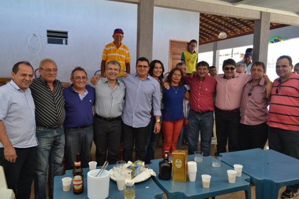 Autoridades prestigiam vaquejada de Pimenteiras. Fotos - Imagem 4