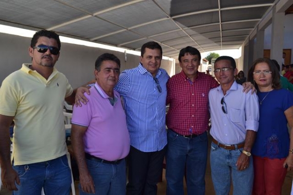 Autoridades prestigiam vaquejada de Pimenteiras. Fotos - Imagem 8