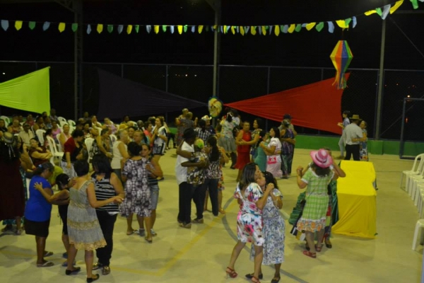 Secretaria realiza São João do Hexa da Terceira Idade no município - Imagem 15