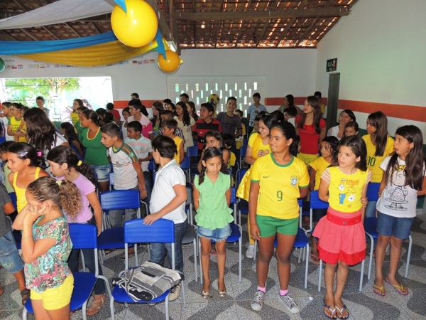 Projeto Interdisciplinar Copa do Mundo 2014 motivou alunos do Colégio Tomaz Café  - Imagem 6