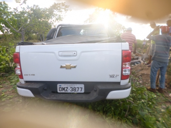 Caminhonete S 10 capota com família na BR 135 próximo a Redenção do Gurguéia  - Imagem 9