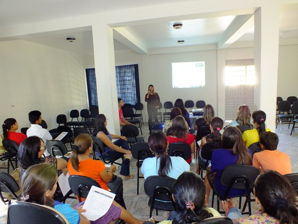 Dom Expedito Lopes realiza reunião sobre a metodologia do selo unicef ed. 2013/2014 