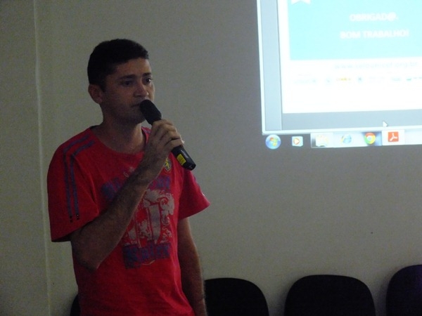 Dom Expedito Lopes realiza reunião sobre a metodologia do selo unicef ed. 2013/2014  - Imagem 1