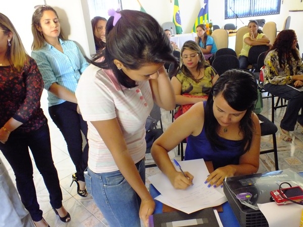 Dom Expedito Lopes realiza reunião sobre a metodologia do selo unicef ed. 2013/2014  - Imagem 30
