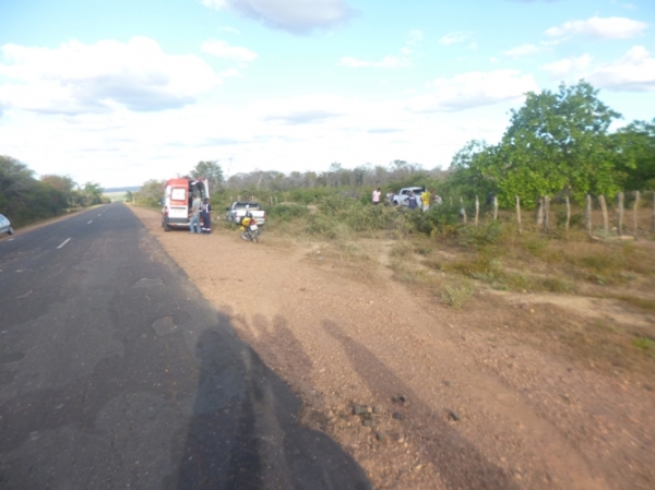 Caminhonete S 10 capota com família na BR 135 próximo a Redenção do Gurguéia  - Imagem 4