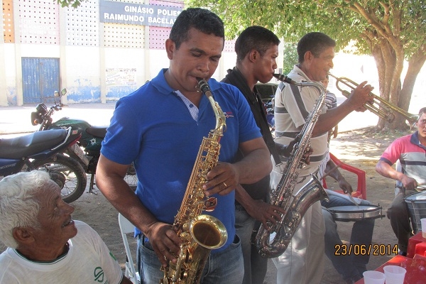 Prefeito Manin Geronço e vice-prefeito Raimundo do PT reinauguram instrumentos da Banda 25 de Junho - Imagem 2