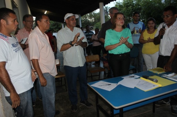 Prefeita Salete Rêgo assina autorização para a construção de um GINÁSIO POLIESPORTIVO na zona rural do Município - Imagem 3