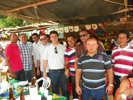 Dep. Flavio Nogueira Junior participa da festa dos vaqueiros em Ribeiro Gonçalves - Imagem 1