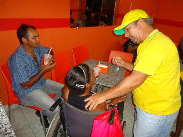 Alunos Especiais da Escola Santa Catarina Visitam a MilkShake Express - Imagem 20