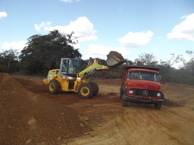 Secretário de Finanças visita obras realizadas em localidades de Oeiras