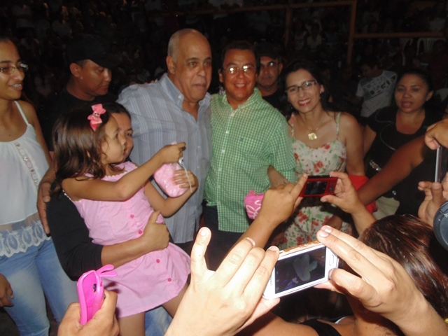 Noite evangélica abre as festividade pelo aniversario de Água Branca - PI - Imagem 74