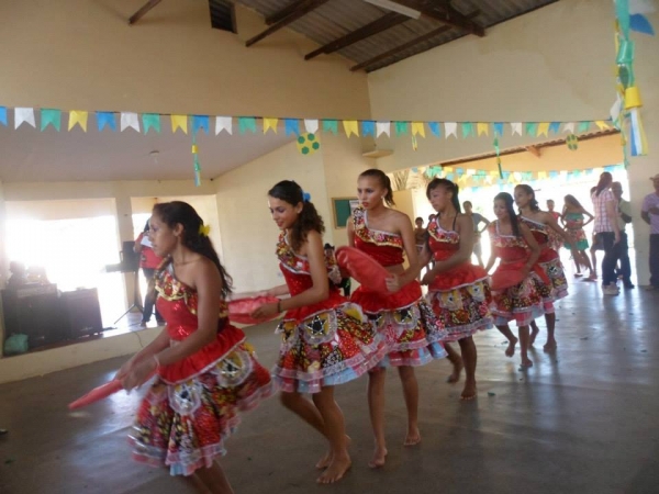 Idosos participam de Arraiá Junino realizado pela Semasc - Imagem 4