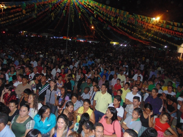 Noite evangélica abre as festividade pelo aniversario de Água Branca - PI - Imagem 68