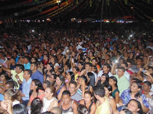 Noite evangélica abre as festividade pelo aniversario de Água Branca - PI - Imagem 55