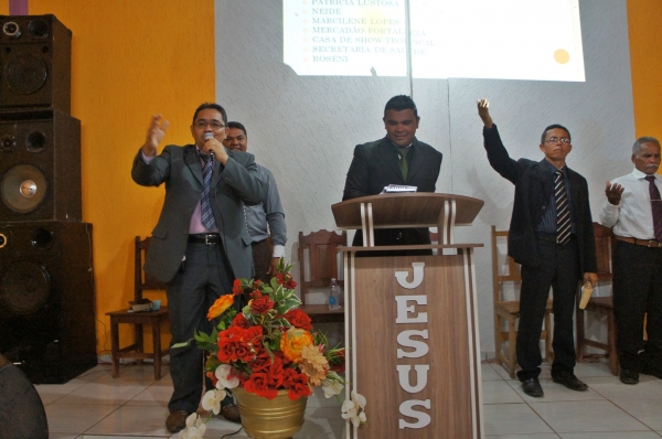 Mulheres que oram.  - Imagem 11