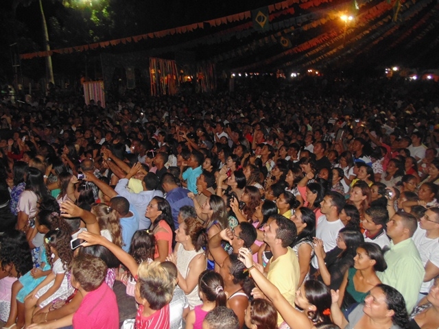 Noite evangélica abre as festividade pelo aniversario de Água Branca - PI - Imagem 41