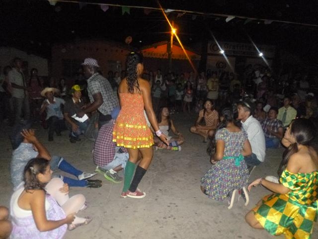 Secretaria Municipal de Cultura e Programa Segundo Tempo Promovem Festival Junino - Imagem 58