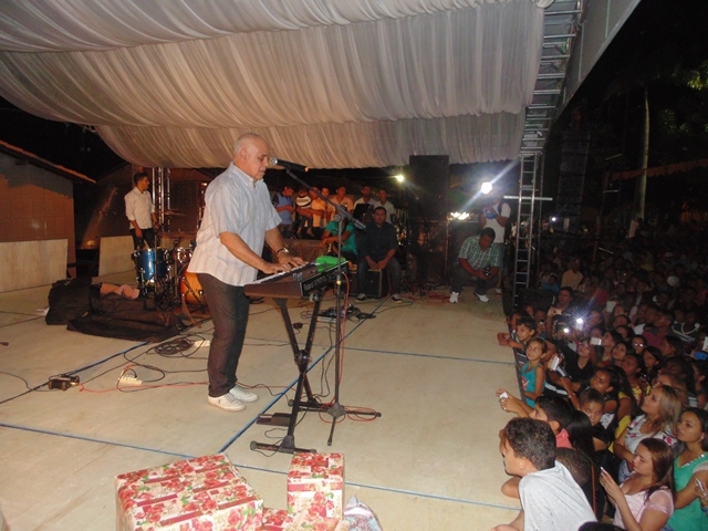 Noite evangélica abre as festividade pelo aniversario de Água Branca - PI - Imagem 62