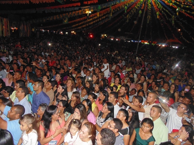 Noite evangélica abre as festividade pelo aniversario de Água Branca - PI - Imagem 63