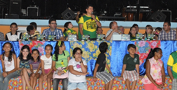 Grande publico prestigia segunda noite do “Cocal Junino 2014” na nova praça de eventos - Imagem 3