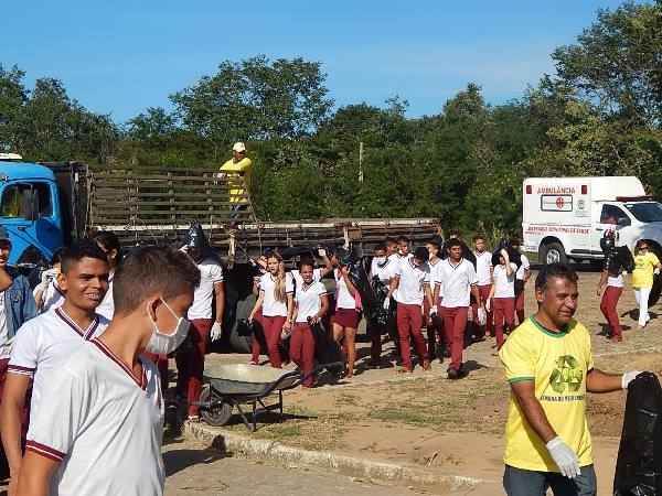 Veja como foi a caminhada de mobilização ao Meio Ambiente - Imagem 20