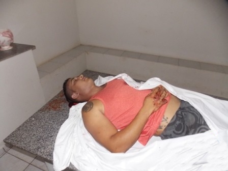 Homem de 32 anos é morto com 6 tiros na cidade de Esperantina