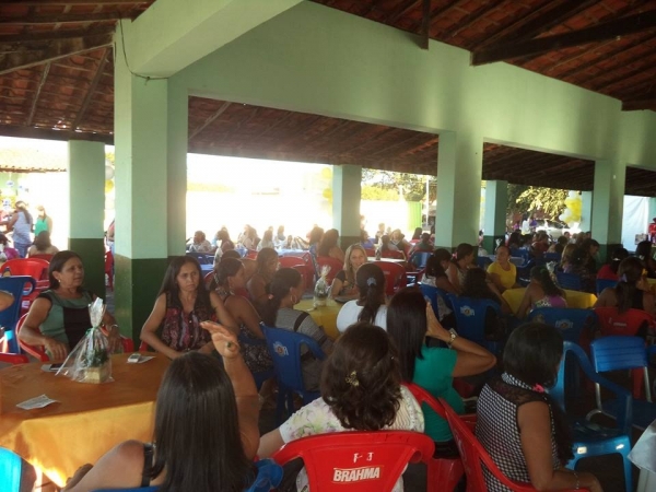 Secretaria de Educação em parceria com a Prefeitura de São Félix realizou o “Chá das Mães” - Imagem 79